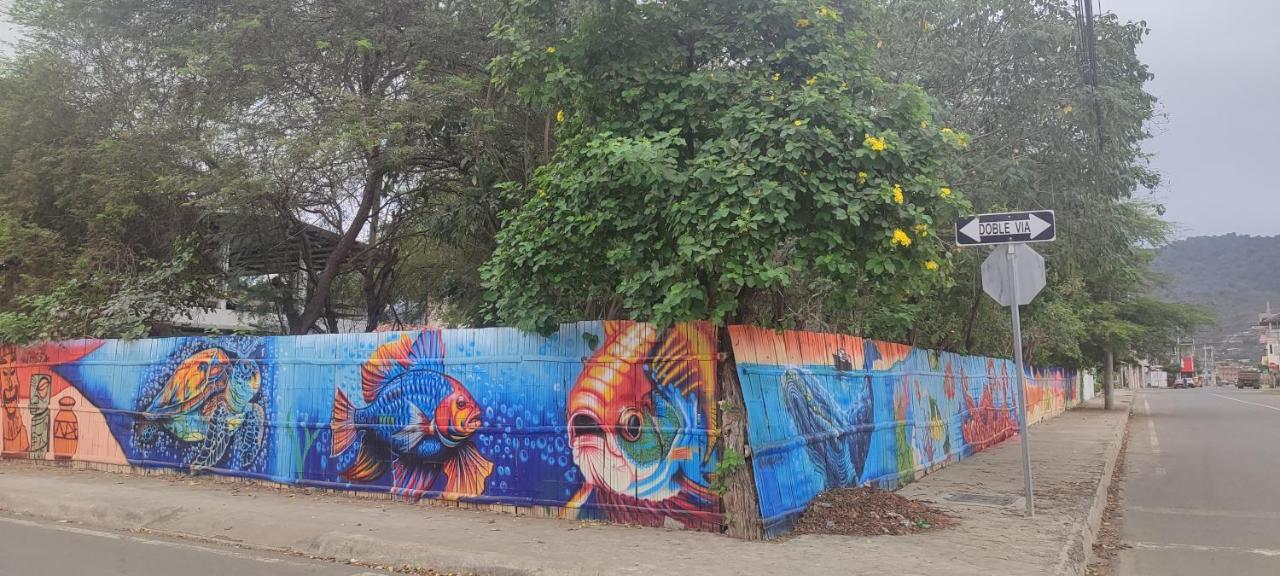 فندق Garden House Puerto López المظهر الخارجي الصورة